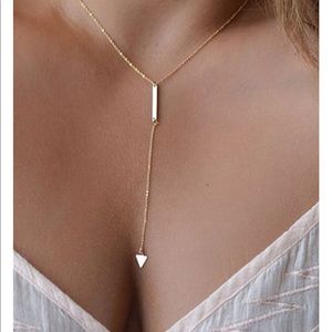 NWT minimalist dainty pendant necklace